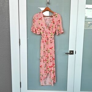 Goodnight Macaroon Floral Wrap Dress size S